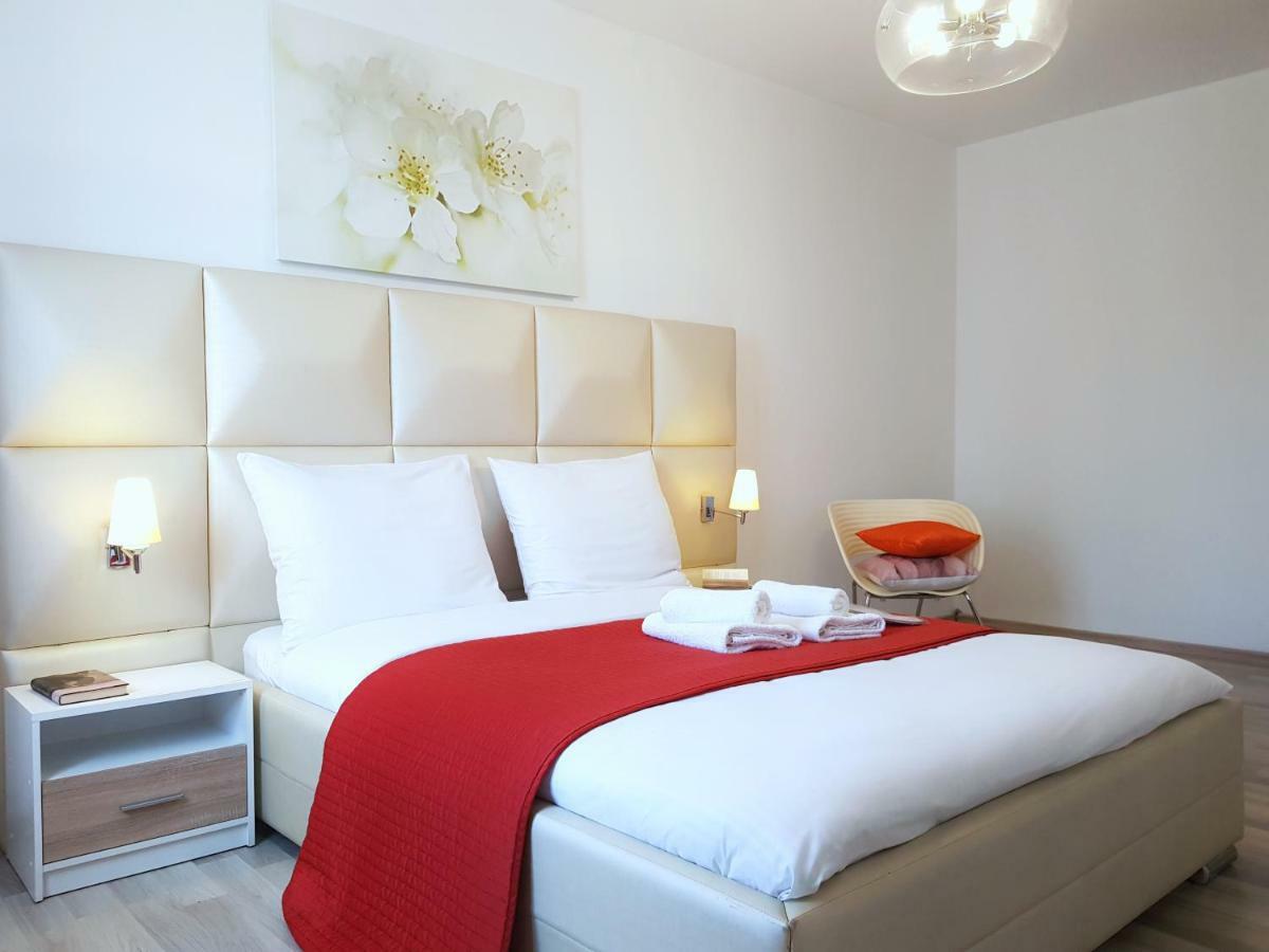 Warsaw Royal Stay Aleja Jana Pawla II Luaran gambar