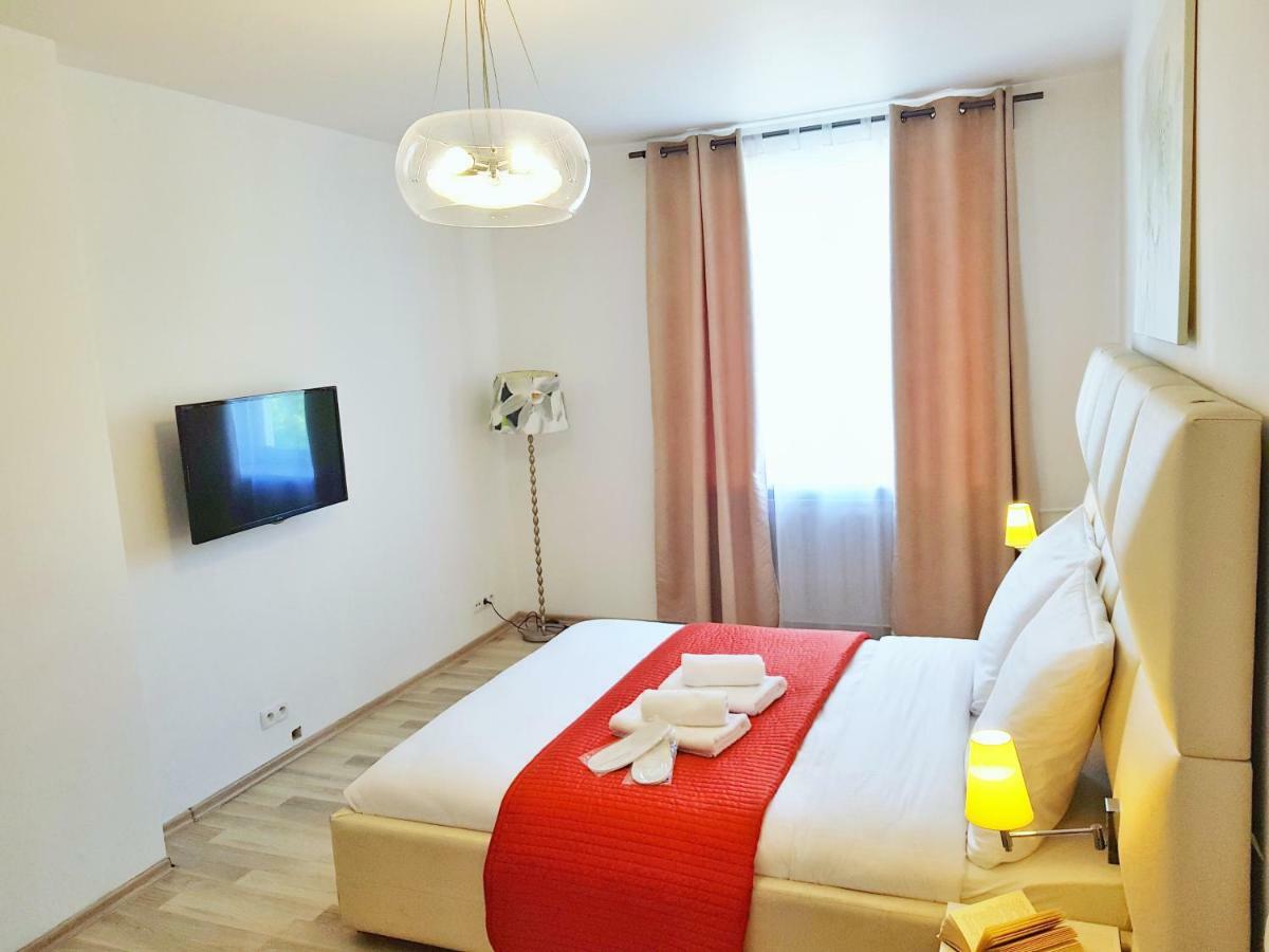 Warsaw Royal Stay Aleja Jana Pawla II Luaran gambar
