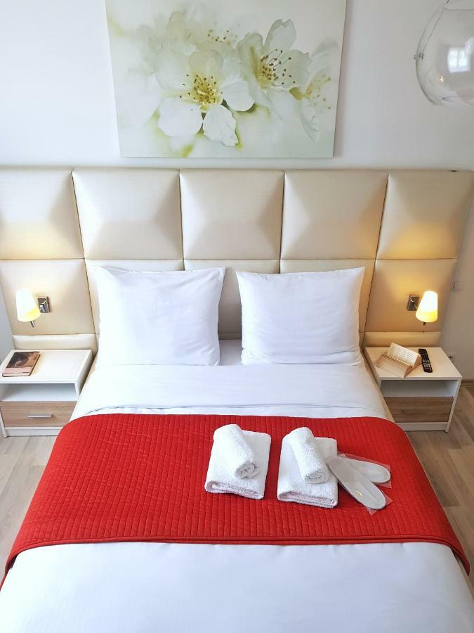 Warsaw Royal Stay Aleja Jana Pawla II Luaran gambar